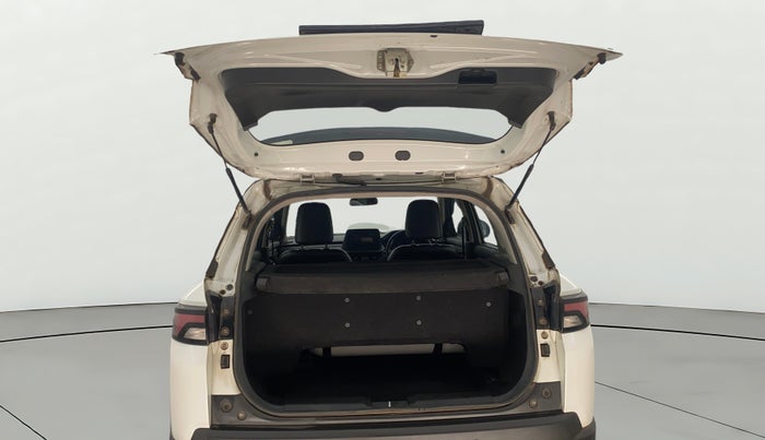 2023 Maruti BREZZA LXI S- CNG, CNG, Manual, 43,046 km, Boot Door Open