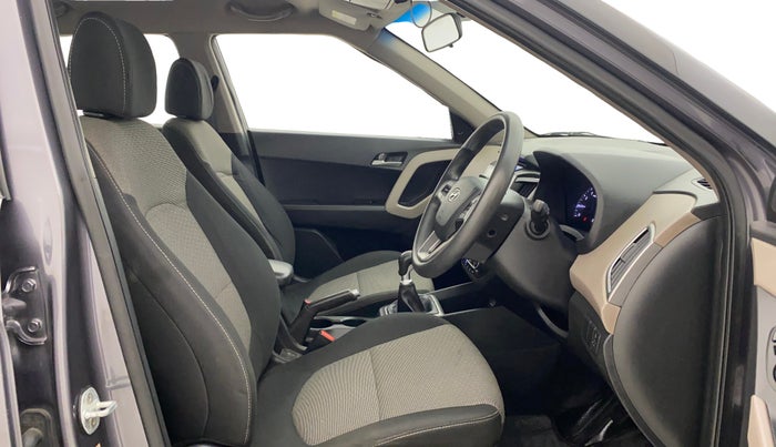 2016 Hyundai Creta SX PLUS 1.6 PETROL, Petrol, Manual, 93,741 km, Right Side Front Door Cabin
