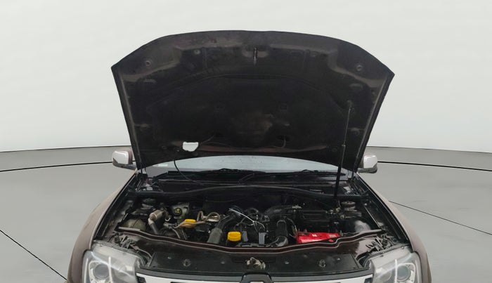 2019 Renault Duster 85 PS RXS MT DIESEL, Diesel, Manual, 1,17,943 km, Open Bonet