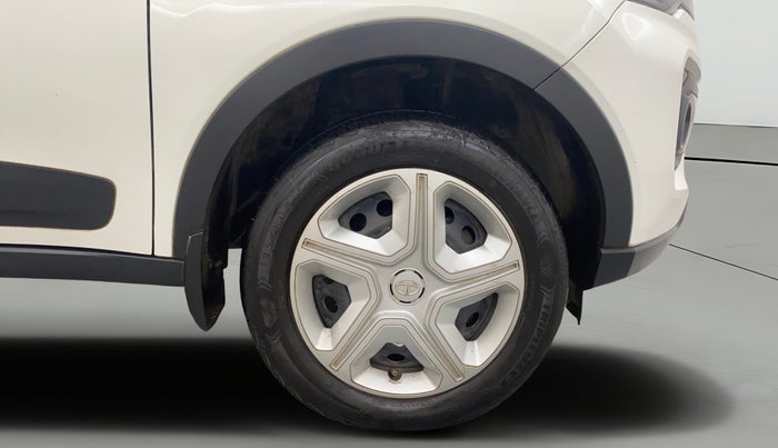 2021 Tata NEXON XM PETROL, Petrol, Manual, 34,367 km, Right Front Wheel