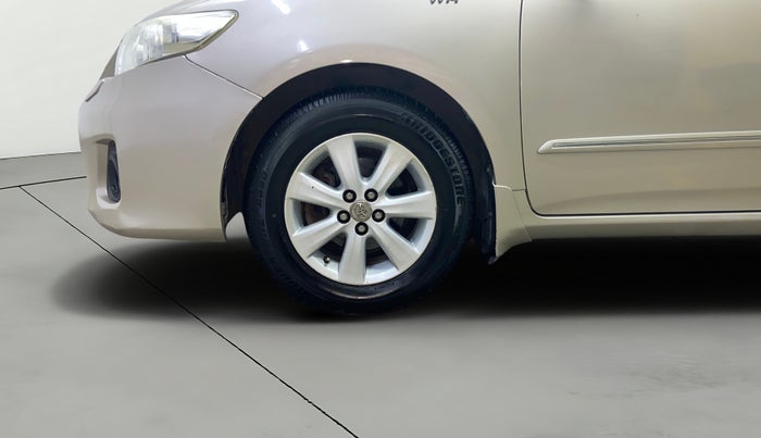 2013 Toyota Corolla Altis GL PETROL, CNG, Manual, 1,06,959 km, Left Front Wheel