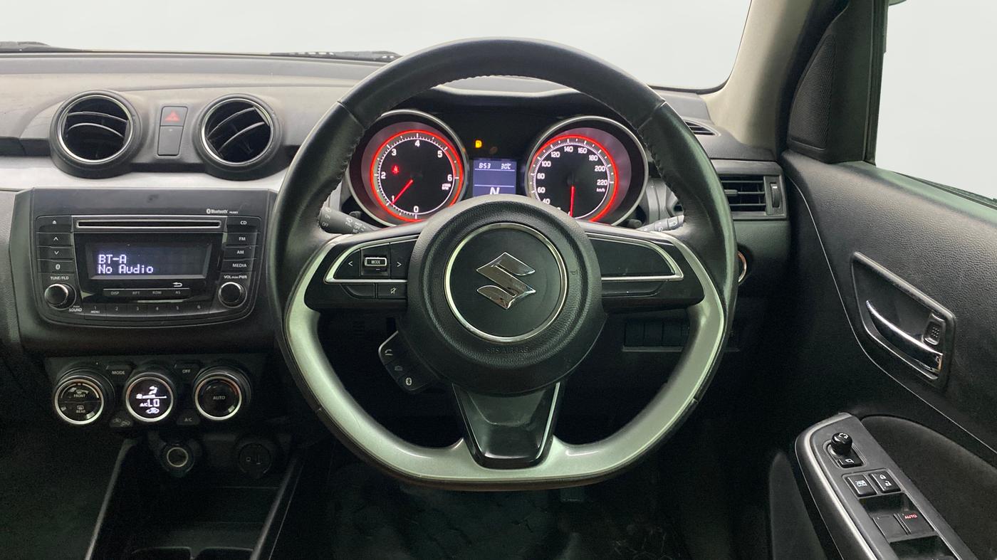 2018 Maruti Swift ZDI AMT, Diesel, Automatic, 87,271 km, Steering Wheel Close Up