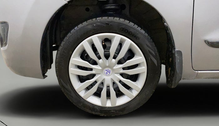 2018 Maruti Wagon R 1.0 VXI AMT, Petrol, Automatic, 22,191 km, Left Front Wheel