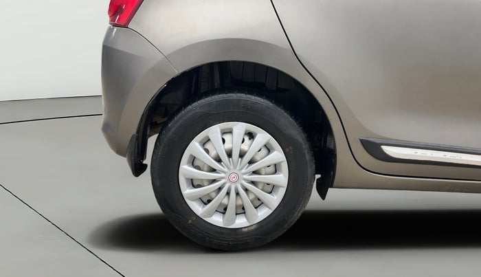 2020 Maruti Swift LXI, Petrol, Manual, 77,176 km, Right Rear Wheel