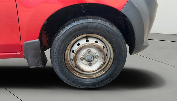 2012 Maruti Alto 800 LXI, Petrol, Manual, 1,39,431 km, Right Front Wheel