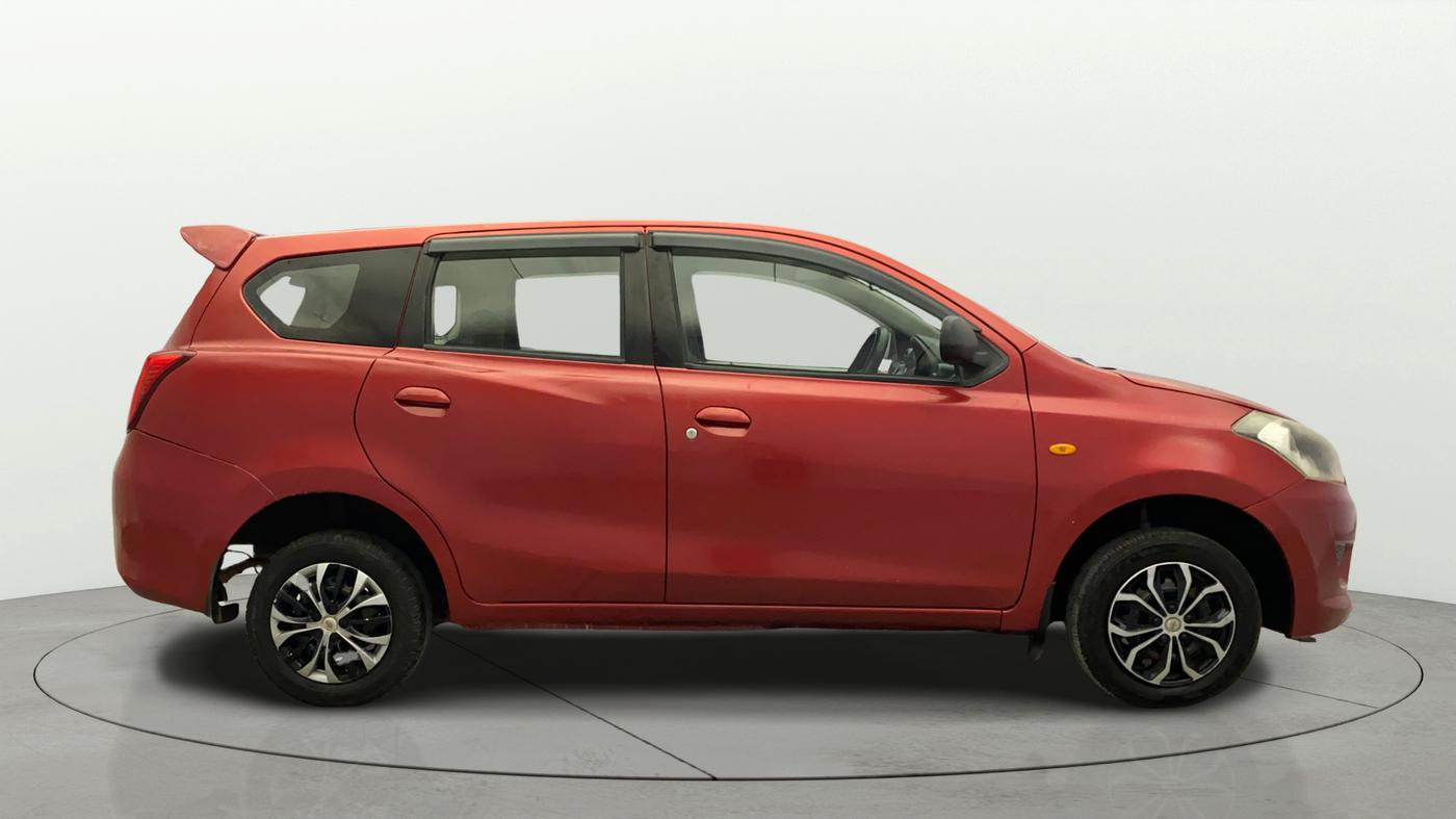 2017 Datsun Go Plus T, Petrol, Manual, 1,33,186 km, Right Side View
