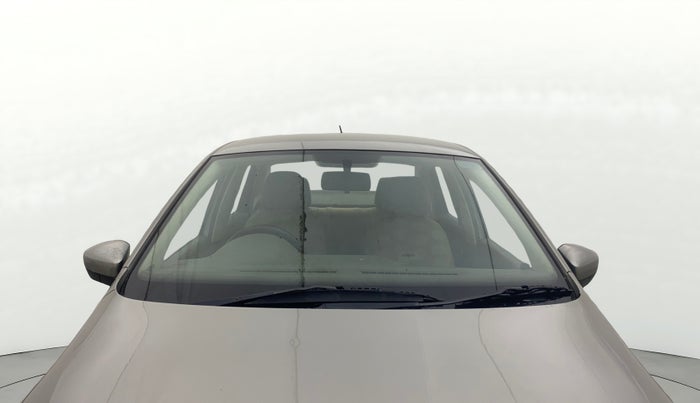 2015 Skoda Rapid AMBITION 1.6 MPI MT, Petrol, Manual, 1,39,151 km, Front Windshield