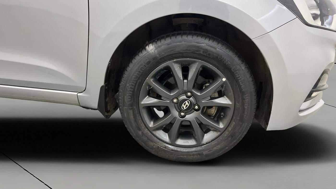 2019 Hyundai Elite i20 SPORTZ PLUS 1.2, Petrol, Manual, 84,749 km, Right Front Wheel