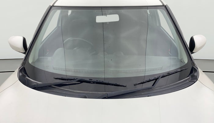 2023 Maruti Swift ZXI, Petrol, Manual, 30,059 km, Front Windshield