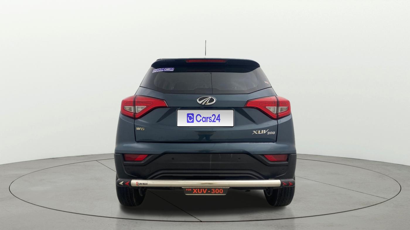 2021 Mahindra XUV300 W6 1.5 Diesel, Diesel, Manual, 46,982 km, Back/Rear