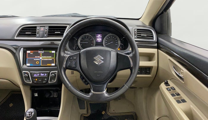 2017 Maruti Ciaz ALPHA 1.4 PETROL, Petrol, Manual, 1,20,798 km, Steering Wheel Close Up