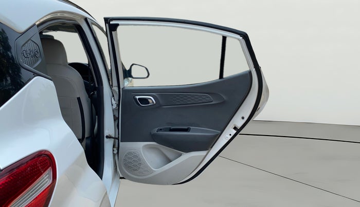 2021 Hyundai GRAND I10 NIOS SPORTZ AMT 1.2 KAPPA VTVT, Petrol, Automatic, 54,595 km, RHS Rear Door