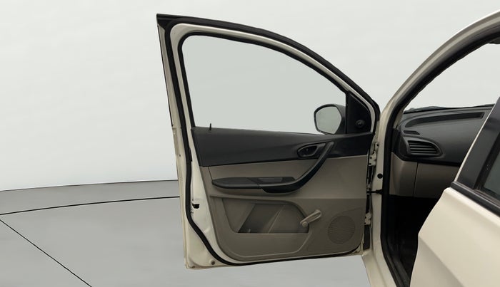 2016 Tata Tiago XE PETROL, Petrol, Manual, 48,084 km, LHS Front Door