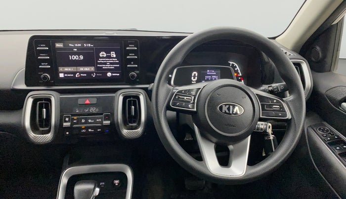 2021 KIA SONET HTK PLUS 1.5 AT, Diesel, Automatic, 83,619 km, Steering Wheel Close Up