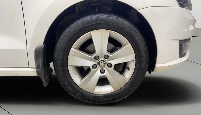 2021 Skoda Rapid 1.0 AMBITION TSI MT, Petrol, Manual, 49,111 km, Right Front Wheel