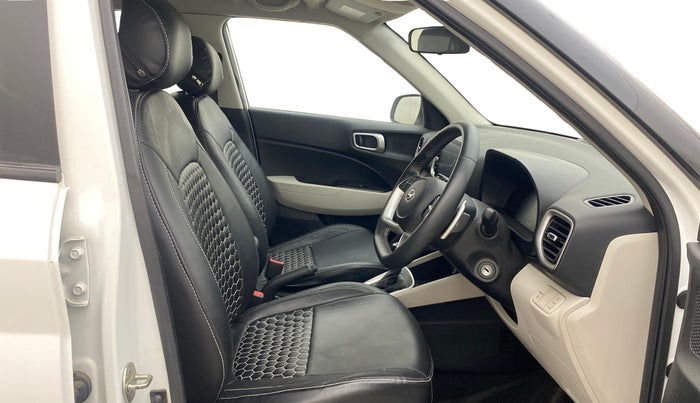 2022 Hyundai VENUE S (O) 1.0 Turbo Petrol DCT, Petrol, Automatic, 20,476 km, Right Side Front Door Cabin