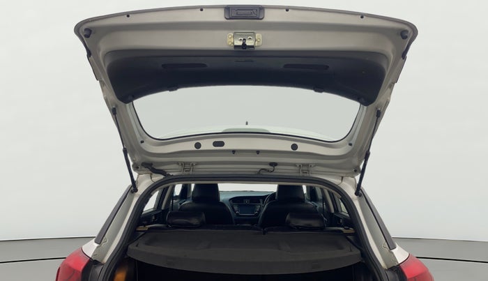 2016 Hyundai i20 Active 1.2 SX, Petrol, Manual, 66,383 km, Boot Door Open