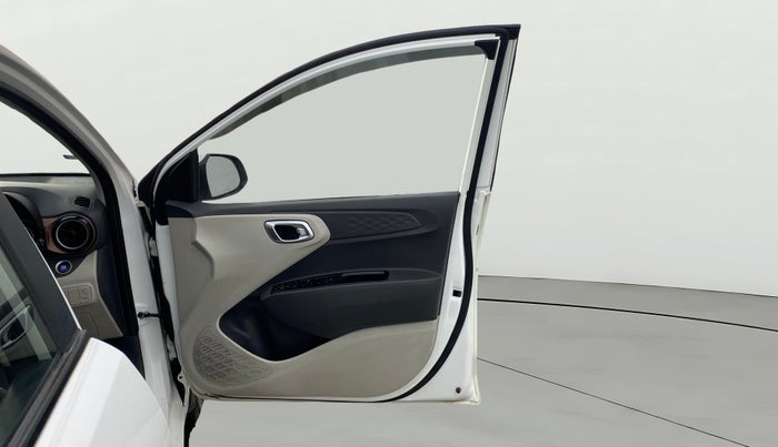 2022 Hyundai AURA SX PLUS 1.2 AMT, Petrol, Automatic, 36,263 km, RHS Front Door