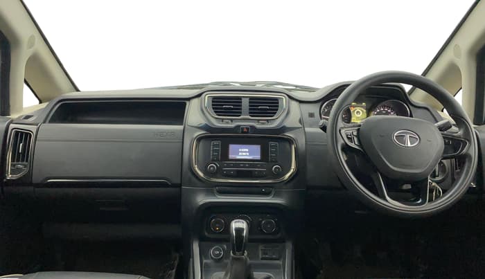 2017 Tata Hexa XE 4X2 7 STR, Diesel, Manual, 1,11,584 km, Dashboard