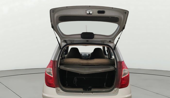 2014 Hyundai i10 SPORTZ 1.1, Petrol, Manual, 30,547 km, Boot Door Open