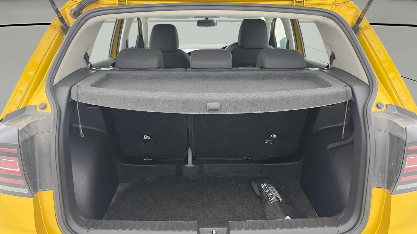 2022 Volkswagen TAIGUN HIGHLINE 1.0 TSI MT, Petrol, Manual, 25,450 km, Boot Open Zoomed View
