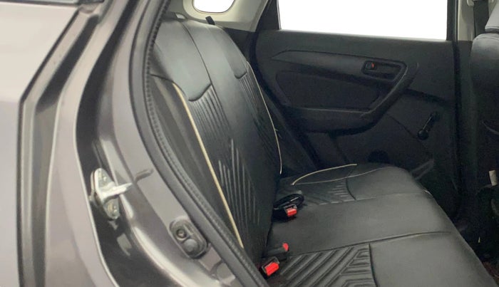 2017 Maruti Vitara Brezza LDI (O), Diesel, Manual, 91,559 km, Right Side Rear Door Cabin