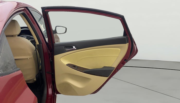 2014 Hyundai Verna FLUIDIC 1.6 VTVT SX AT, Petrol, Automatic, 42,671 km, RHS Rear Door