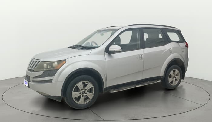 2014 Mahindra XUV500 W8, Diesel, Manual, 1,24,651 km, Left Front Diagonal