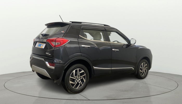 2022 Mahindra XUV300 W8 (O) 1.2 PETROL, Petrol, Manual, 33,154 km, Right Back Diagonal