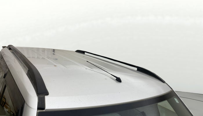 2017 Mahindra TUV300 T8, Diesel, Manual, 70,081 km, Roof