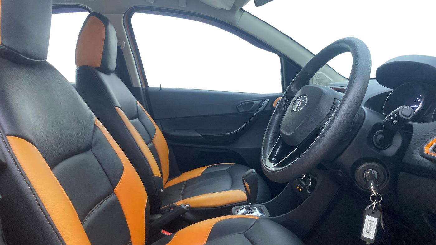 2019 Tata TIAGO NRG PETROL AMT, Petrol, Automatic, 55,602 km, Right Side Front Door Cabin