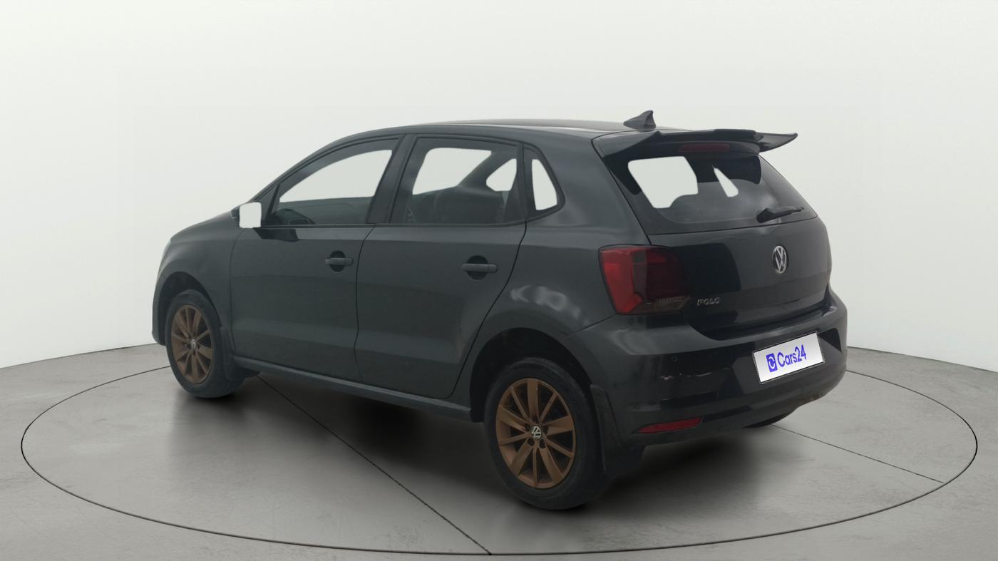 2017 Volkswagen Polo HIGHLINE1.2L, Petrol, Manual, 60,595 km, Left Back Diagonal