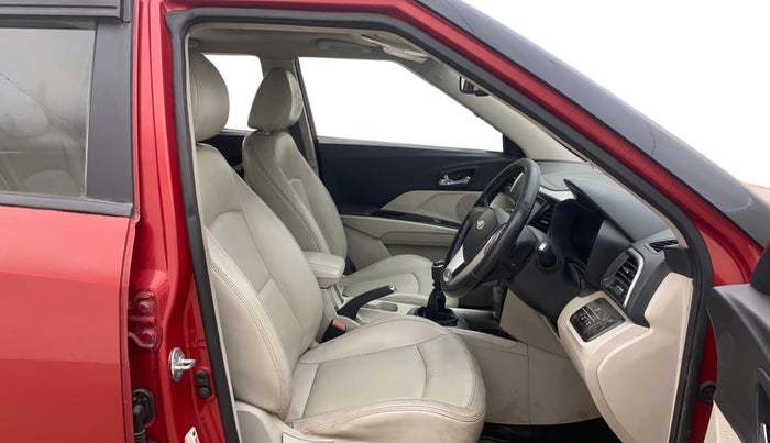 2019 Mahindra XUV300 W8 (O) 1.5 DIESEL, Diesel, Manual, 67,587 km, Right Side Front Door Cabin