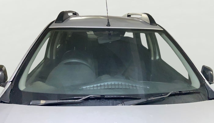 2015 Renault Duster 85 PS RXE DIESEL, Diesel, Manual, 1,18,770 km, Front Windshield