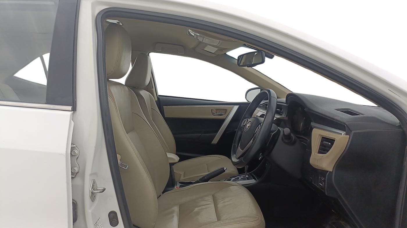 2014 Toyota Corolla Altis VL CVT PETROL, Petrol, Automatic, 47,828 km, Right Side Front Door Cabin
