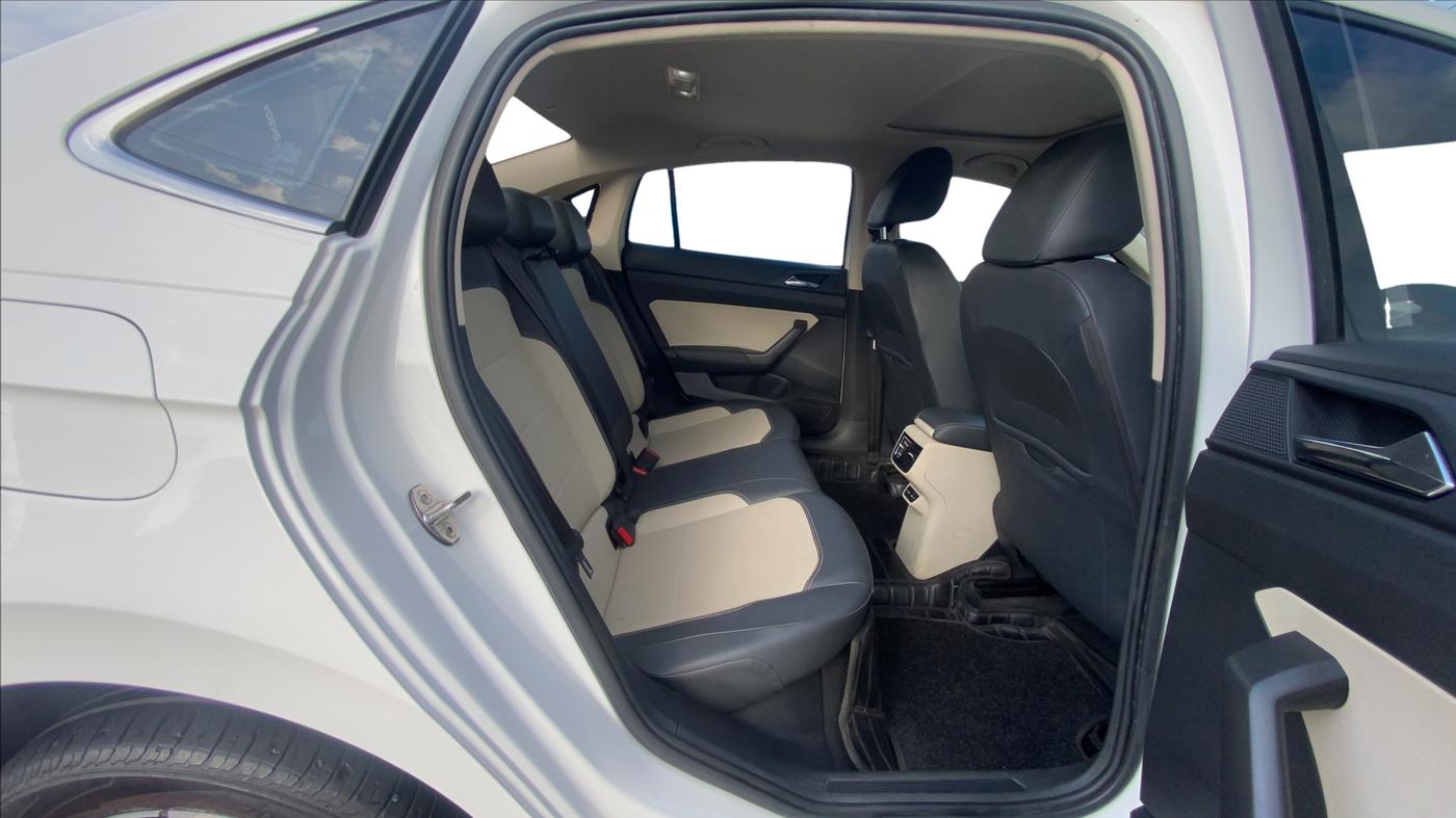2023 Skoda SLAVIA STYLE 1.0L TSI AT, Petrol, Automatic, 40,673 km, Right Side Rear Door Cabin