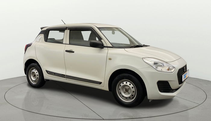 2018 Maruti Swift LXI, Petrol, Manual, 38,898 km, Right Front Diagonal