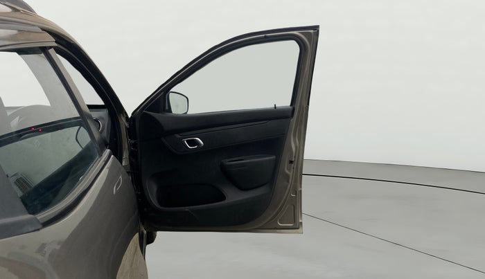 2019 Renault Kwid RXT 1.0 AMT (O), Petrol, Automatic, 47,251 km, RHS Front Door