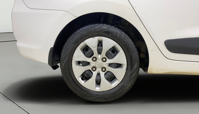 2014 Hyundai Xcent S 1.2, Petrol, Manual, 1,33,901 km, Right Rear Wheel