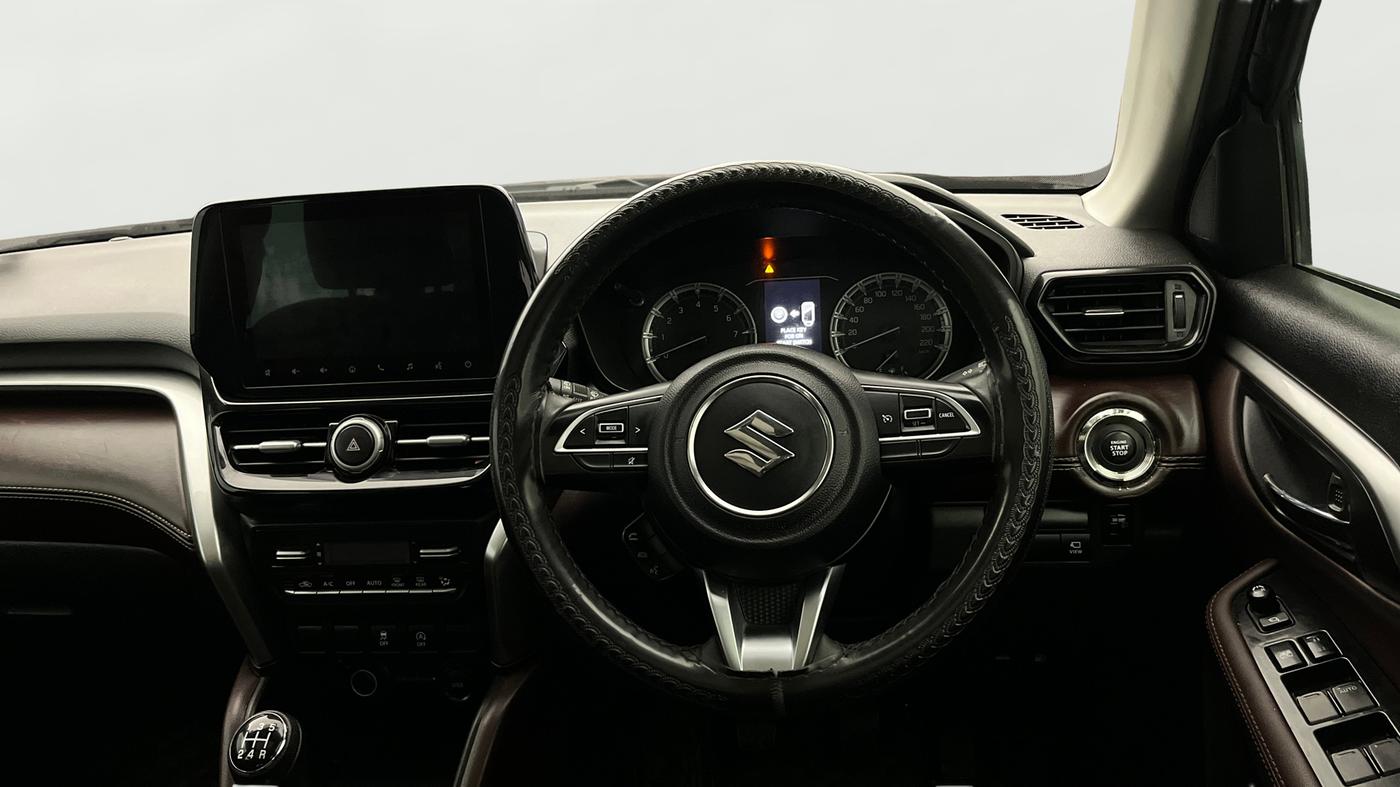 2023 Maruti Grand Vitara ALPHA SMART HYBRID, Petrol, Manual, 32,990 km, Steering Wheel Close Up