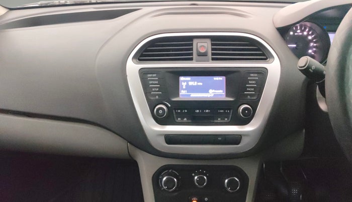 2016 Tata Tiago XT PETROL, Petrol, Manual, 1,09,669 km, Air Conditioner