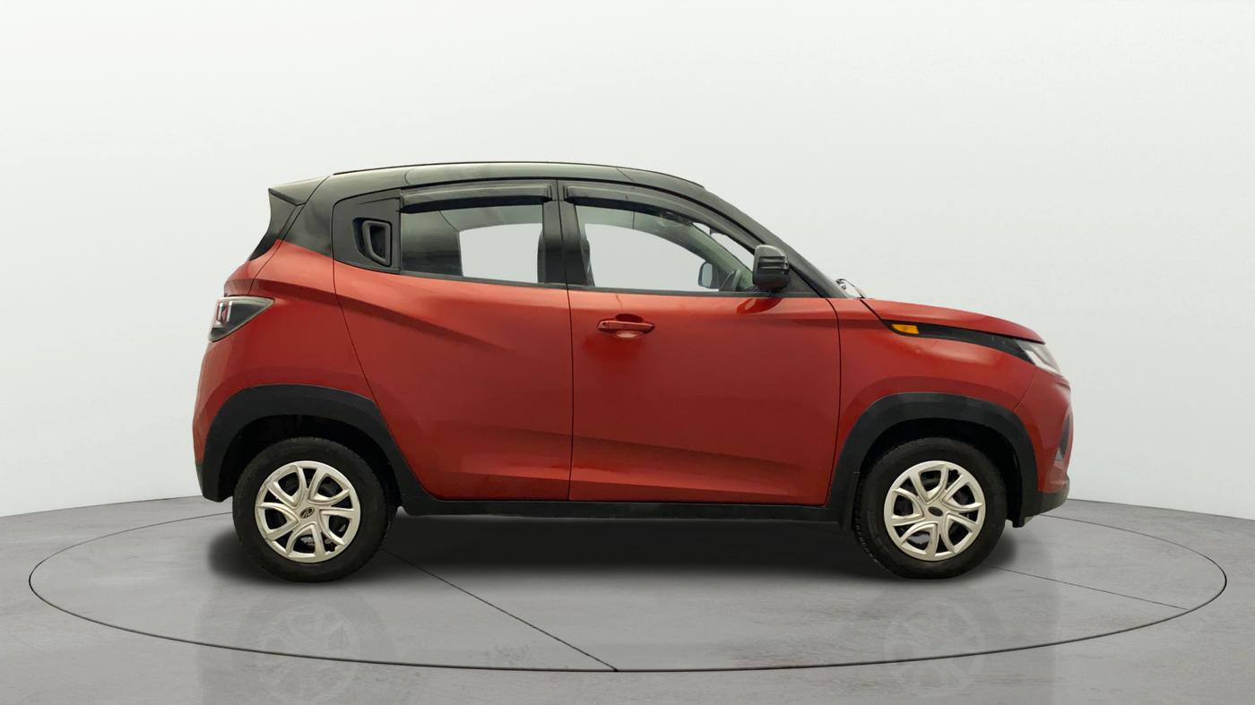 2017 Mahindra KUV 100 NXT K4+ D 6 STR, Diesel, Manual, 1,05,992 km, Right Side View