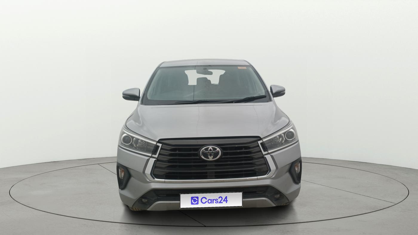 2022 Toyota Innova Crysta 2.4 VX 8 STR, Diesel, Manual, 28,485 km, Front