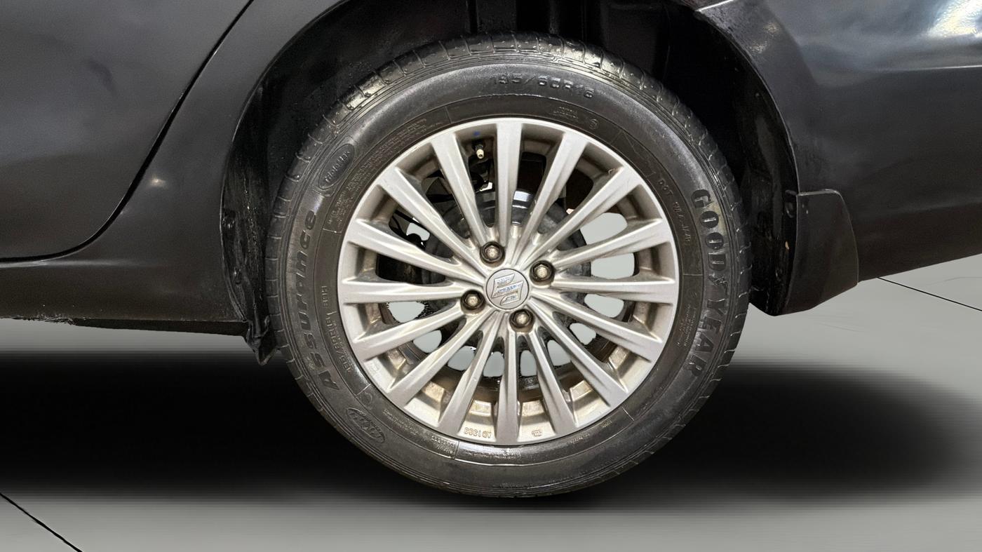 2017 Maruti Ciaz ALPHA 1.4 PETROL, Petrol, Manual, 46,349 km, Left Rear Wheel