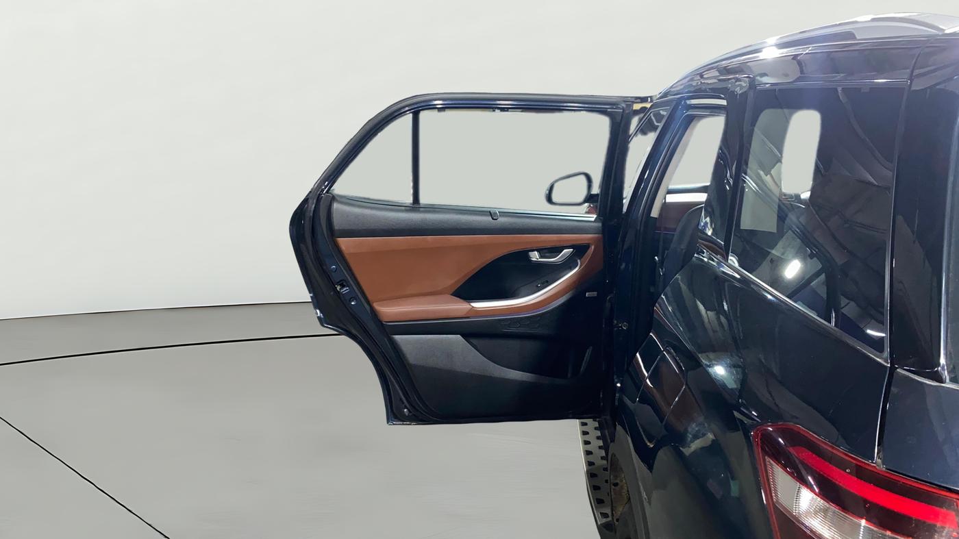 2021 Hyundai ALCAZAR 2.0 SIGNATURE (O) AT 7STR, Petrol, Automatic, 13,147 km, LHS Rear Door