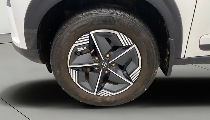 2023 Tata NEXON CREATIVE PLUS S 1.2 REVOTRON 6 MT, Petrol, Manual, 19,976 km, Left Front Wheel