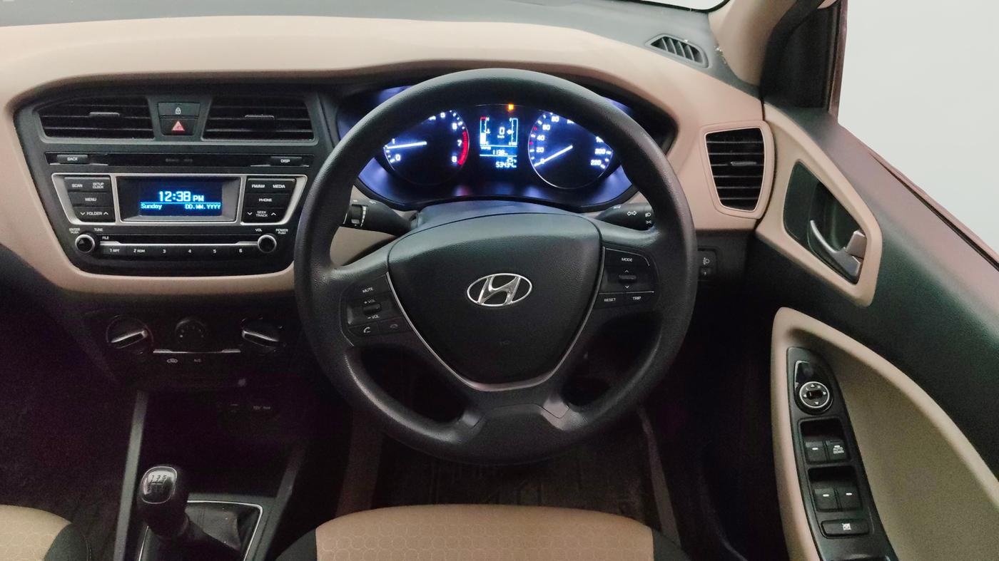 2015 Hyundai Elite i20 MAGNA 1.2, Petrol, Manual, 53,418 km, Steering Wheel Close Up