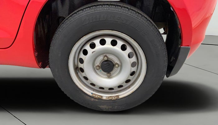 2017 Maruti Swift LXI (O), Petrol, Manual, 67,049 km, Left Rear Wheel