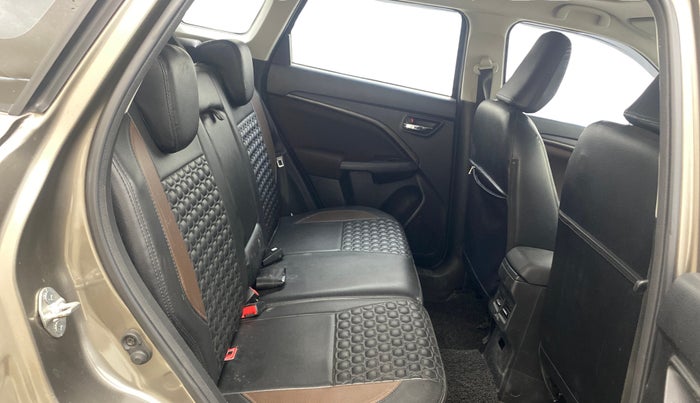 2022 Maruti BREZZA ZXI AT SMART HYBRID, Petrol, Automatic, 68,377 km, Right Side Rear Door Cabin