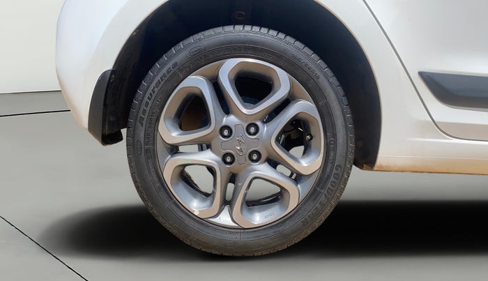 2019 Hyundai Elite i20 ASTA (O) CVT, Petrol, Automatic, 37,378 km, Right Rear Wheel